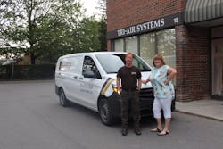 Www Contractingbusiness Com Sites Contractingbusiness com Files Kellyandmanbytruck 0 Www Contractingbusiness Com Sites Contractingbusiness com Files Kellyandmanbytruck 0