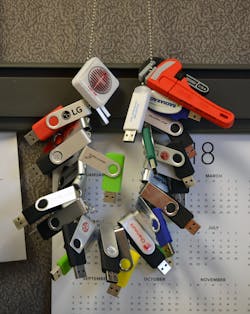 Www Contractingbusiness Com Sites Contractingbusiness com Files Thumb Drives 1 Www Contractingbusiness Com Sites Contractingbusiness com Files Thumb Drives 1