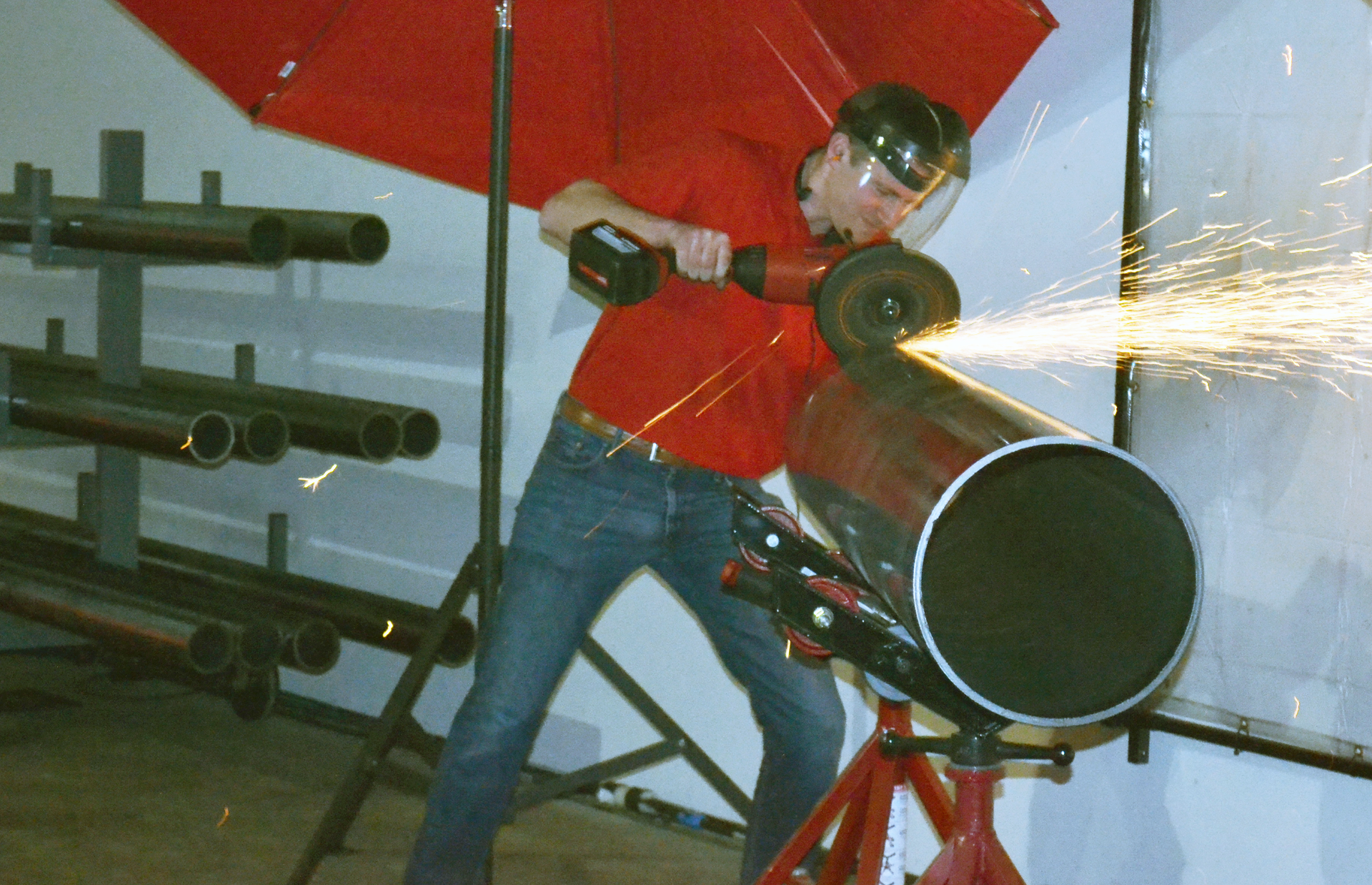 Milwaukee Tool pipe beveler action