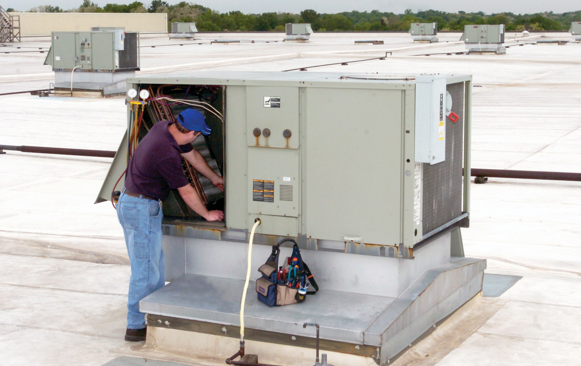 The easiest way for facility managers and building owners to get started on commercial HVAC energy efficiency improvement is to conduct a thorough audit of their equipment