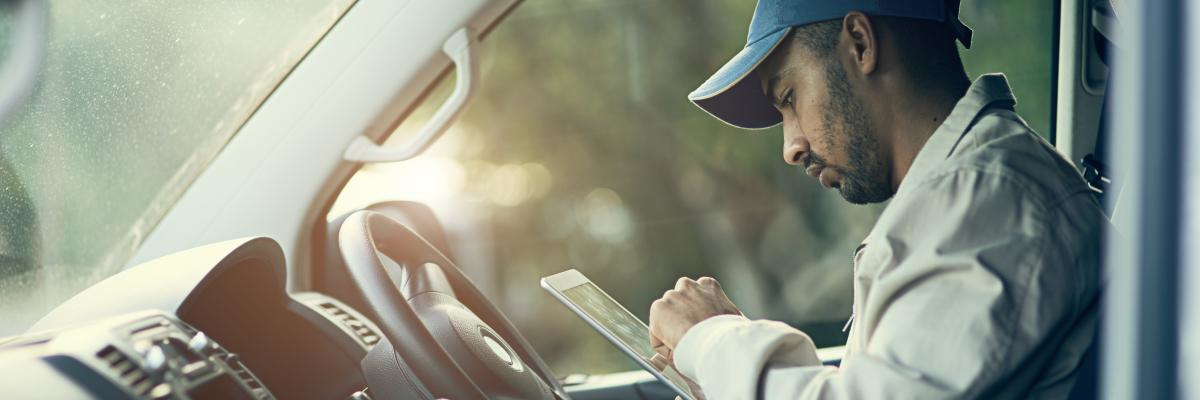 FLEET MANAGEMENT SOFTWARE SAVES MONEY.jpg