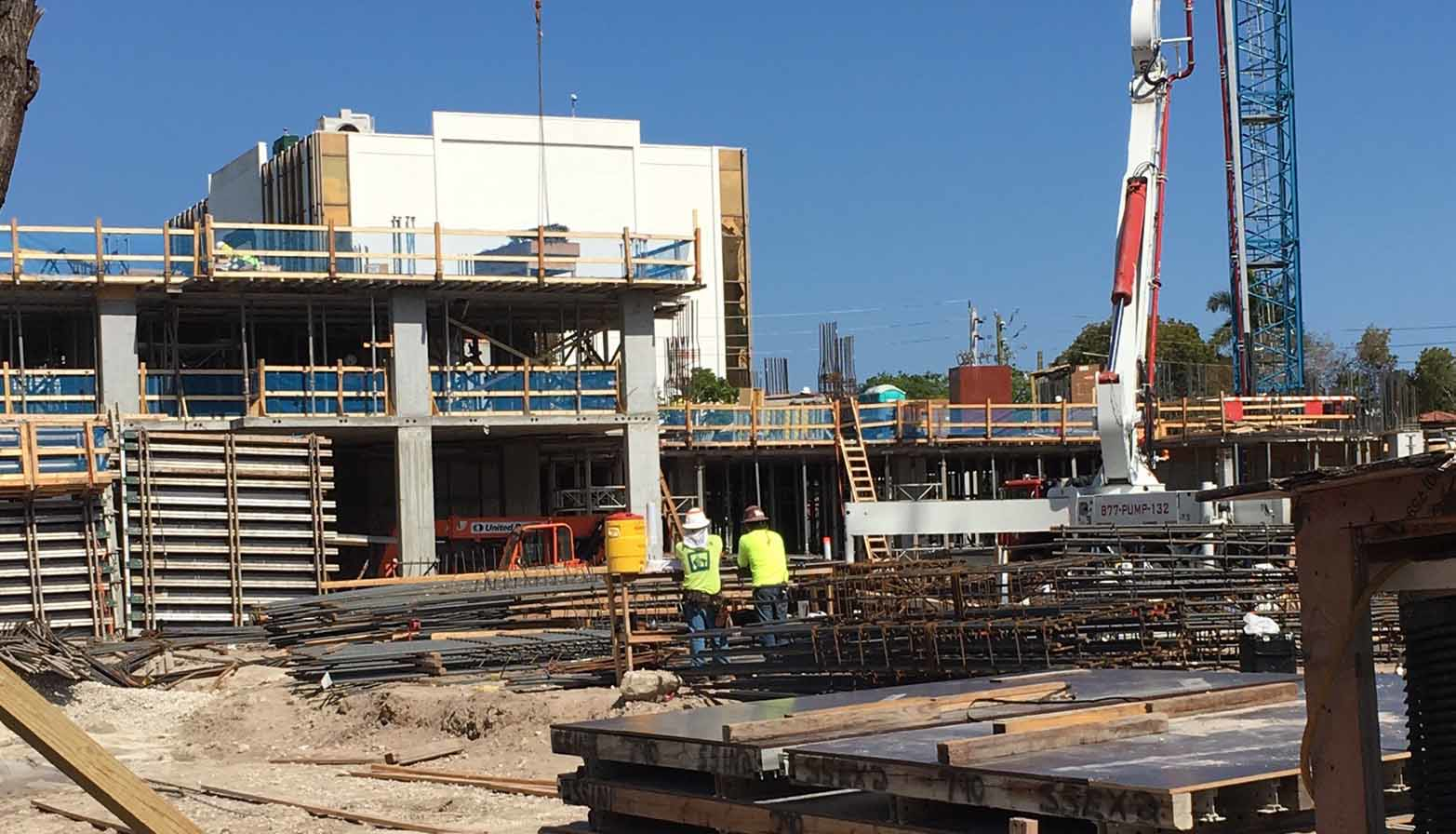 Constructionlorescropped 5e8cc21c1e12c