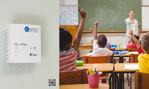 The XCSpec monitor provides at-a-glance red, amber, and green LED lights to show carbon dioxide (CO2) safety levels, and a blue LED that shows fresh air flow based on positive pressure.