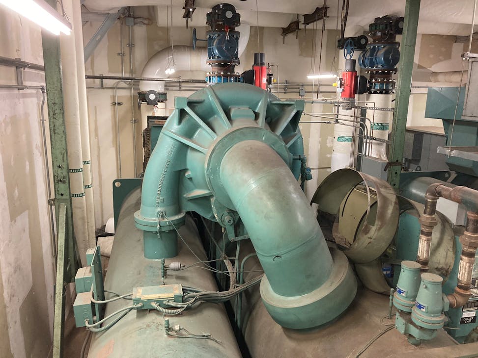 The old chiller arrangement prior to Hanbell retrofit. The old chiller arrangement prior to Hanbell retrofit.