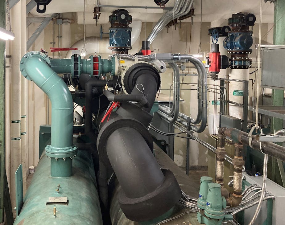 This project is the first chiller retrofit in North America to use the Hanbell oil-less variable-speed Magnetic Bearing Centrifugal (MBC) compressors. This option provides 900 tons of cooling and eliminates high peak energy charges upon start up.