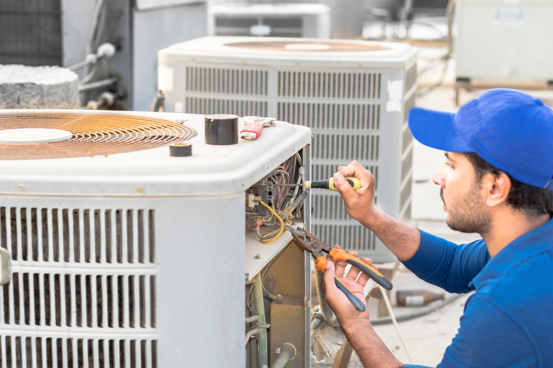 Hvac Technician I Stock 1144327830 6351eb0976a7d