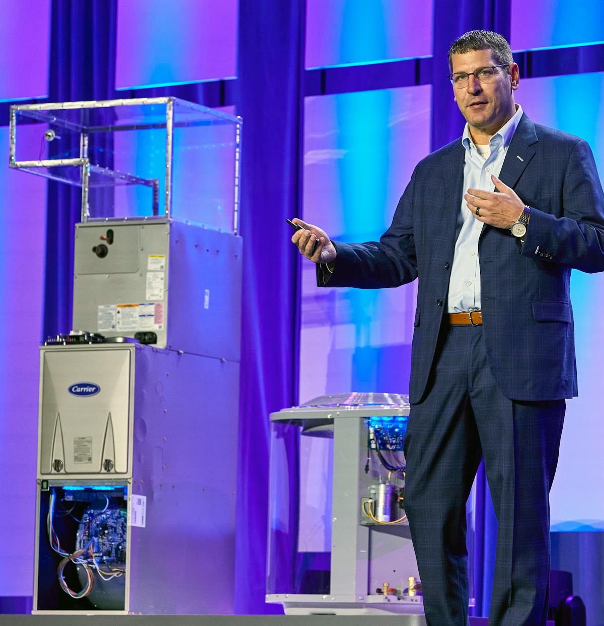 Carrier Annual Dealer Meeting Brings Information and Awards