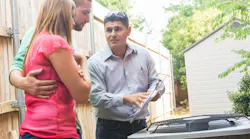 Technician Discussion Homeowners I Stock 509319741
