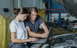 658d812b23537c001e17ecbc Working On Vehicle Istock1341517841 658d812b23537c001e17ecbc Working On Vehicle Istock1341517841