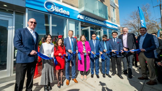 Midea held a ribbon-cutting ceremony for the opening of its first U.S. showroom and distribution center in Queens, NY, on Saturday, Feb. 24, 2024. The innovative space will make heat pumps more accessible for consumers and professionals alike, demonstrating Midea’s commitment to equitably integrating advanced heat pump technology into homes across North America. Pictured left to right: David Rames, Midea; Shannon Liu, Midea; Dr. Wenqing Zhang, Ai-Midea; Phil Huang, Midea; U.S. Congresswoman Grace Meng; Kenny Liu, Ai-Midea; Denis Liu, Midea; Victor Xu, Ai-Midea; Chris Corcoran, Assistant Director, New York State Energy and Resource Development Authority; Eric Hervol, Midea. Midea held a ribbon-cutting ceremony for the opening of its first U.S. showroom and distribution center in Queens, NY, on Saturday, Feb. 24, 2024. The innovative space will make heat pumps more accessible for consumers and professionals alike, demonstrating Midea’s commitment to equitably integrating advanced heat pump technology into homes across North America. Pictured left to right: David Rames, Midea; Shannon Liu, Midea; Dr. Wenqing Zhang, Ai-Midea; Phil Huang, Midea; U.S. Congresswoman Grace Meng; Kenny Liu, Ai-Midea; Denis Liu, Midea; Victor Xu, Ai-Midea; Chris Corcoran, Assistant Director, New York State Energy and Resource Development Authority; Eric Hervol, Midea.