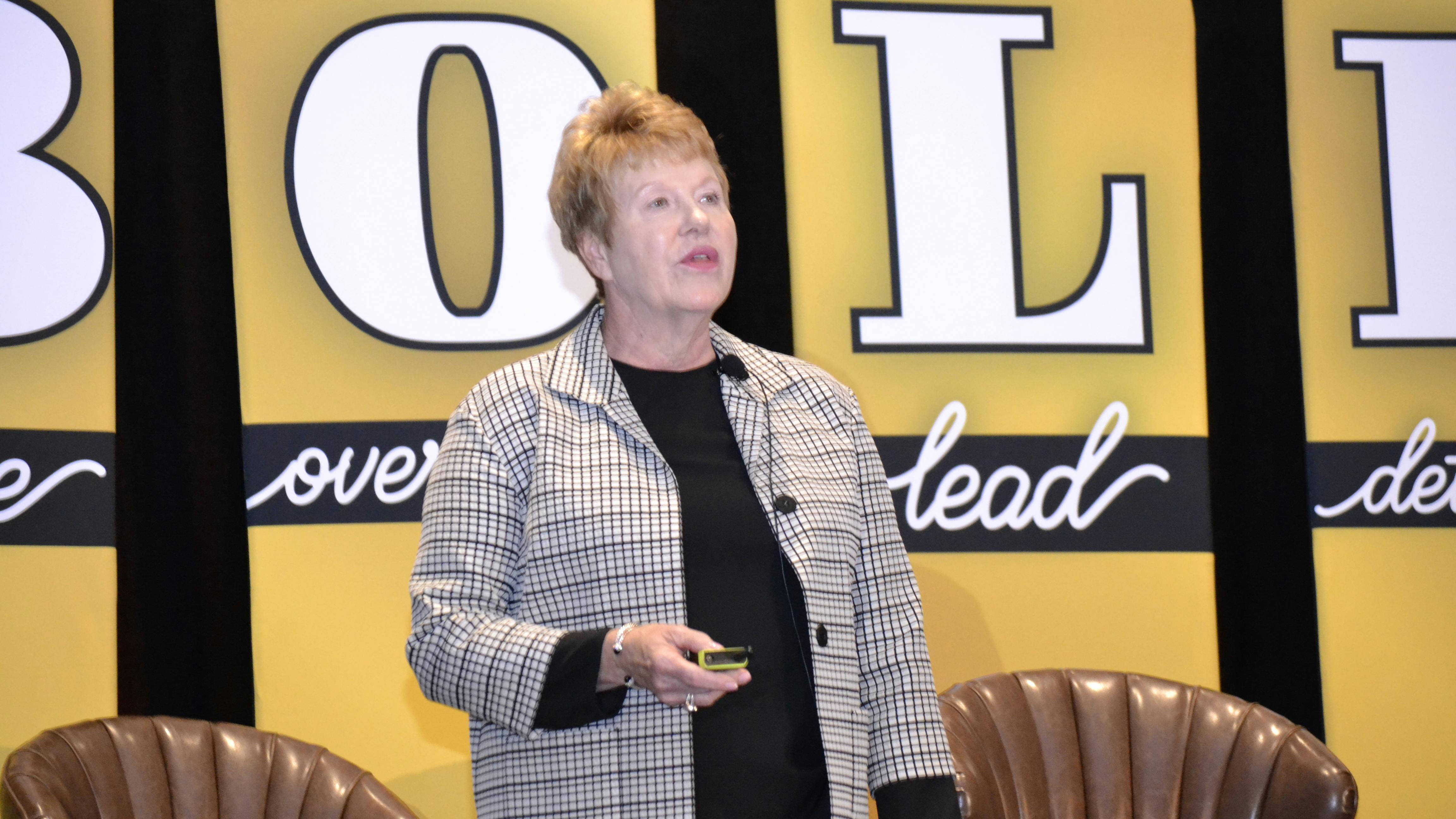 Lori Tschohl delivered her acceptance speech during the Women in HVACR annual conference in Jacksonville, Florida.
