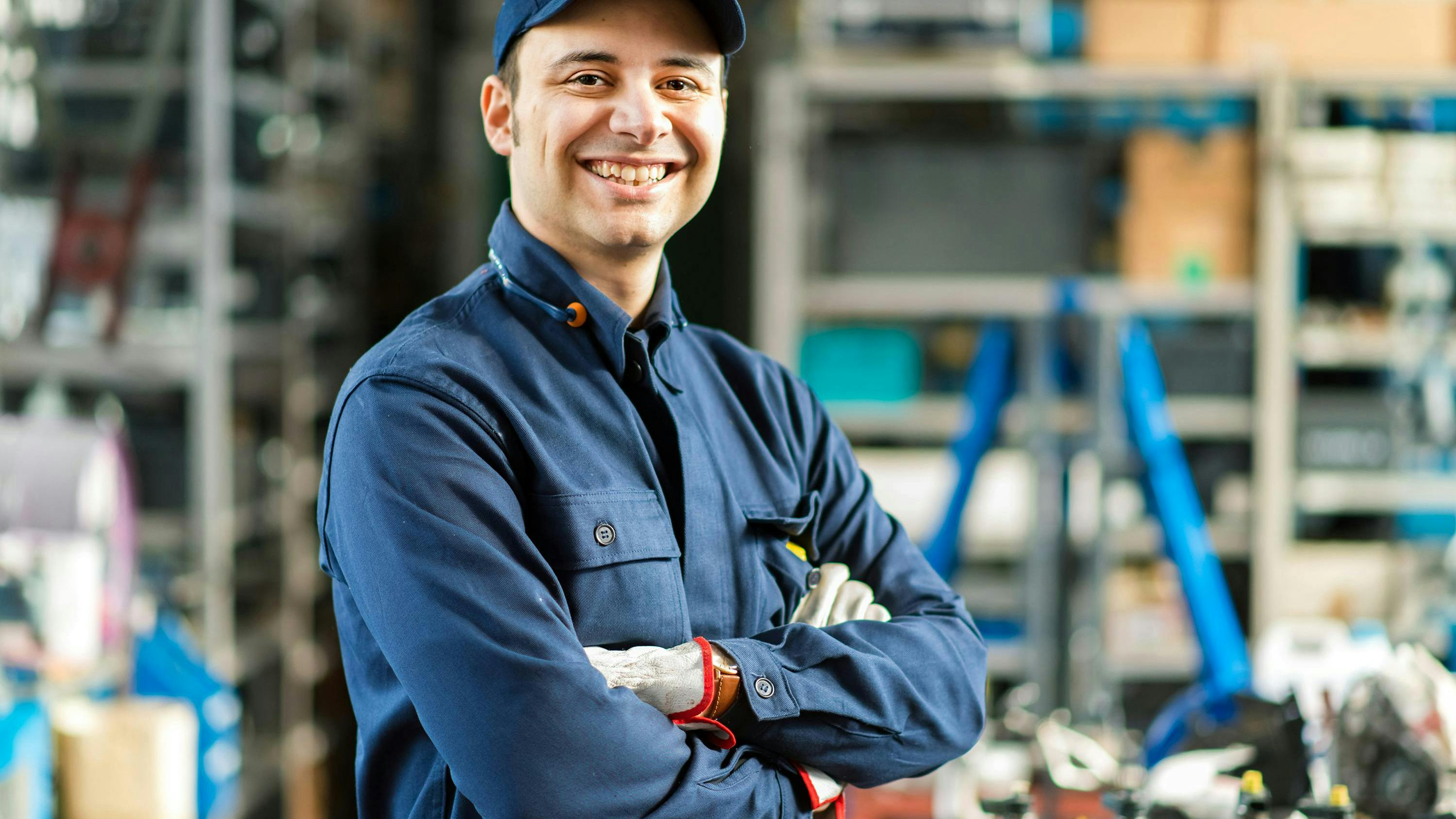 663427ef5f5ba90008f027e6 Happy Tech