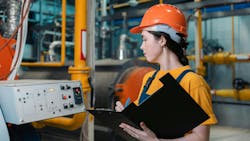 663a80a306bb232ea79d8b8f Woman Technician 663a80a306bb232ea79d8b8f Woman Technician