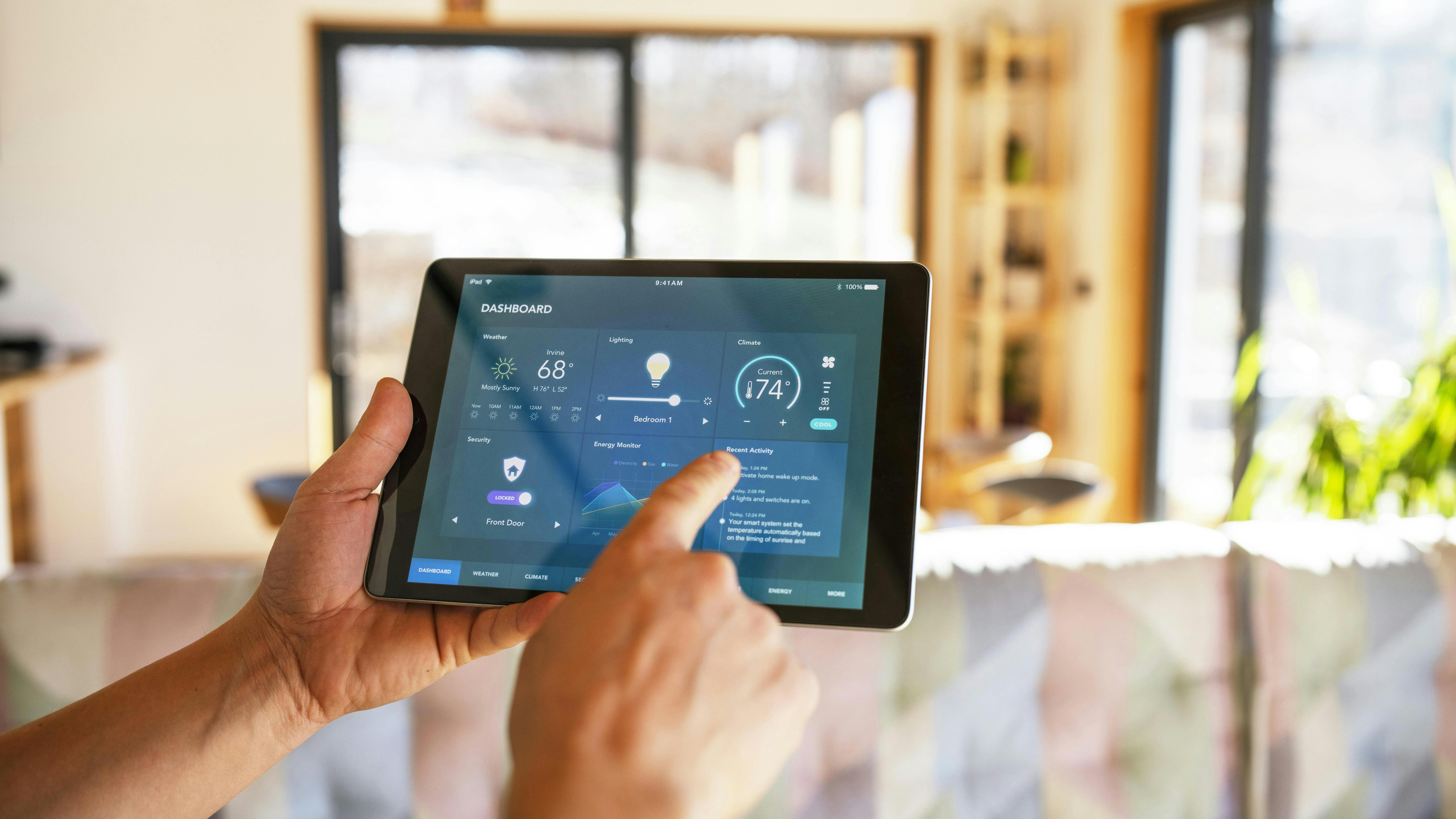 665e14f909191ea2ba41ba78 Ipad With Home Screen