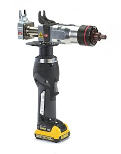 Figure 2b: One of several EVERLOC+ compression-sleeve tools that help users overcome installation challenges. Figure 2b: One of several EVERLOC+ compression-sleeve tools that help users overcome installation challenges.