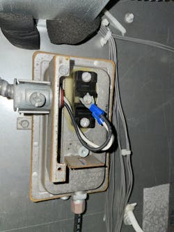 Improperly wired pressure switch. Improperly wired pressure switch.