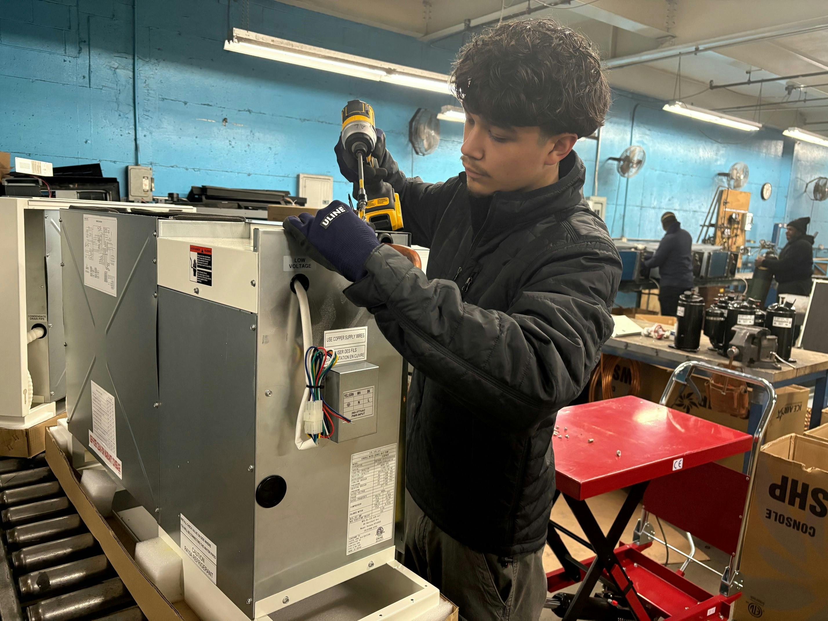 67a4d4408e68bd4e5dada09f Apex Images 2