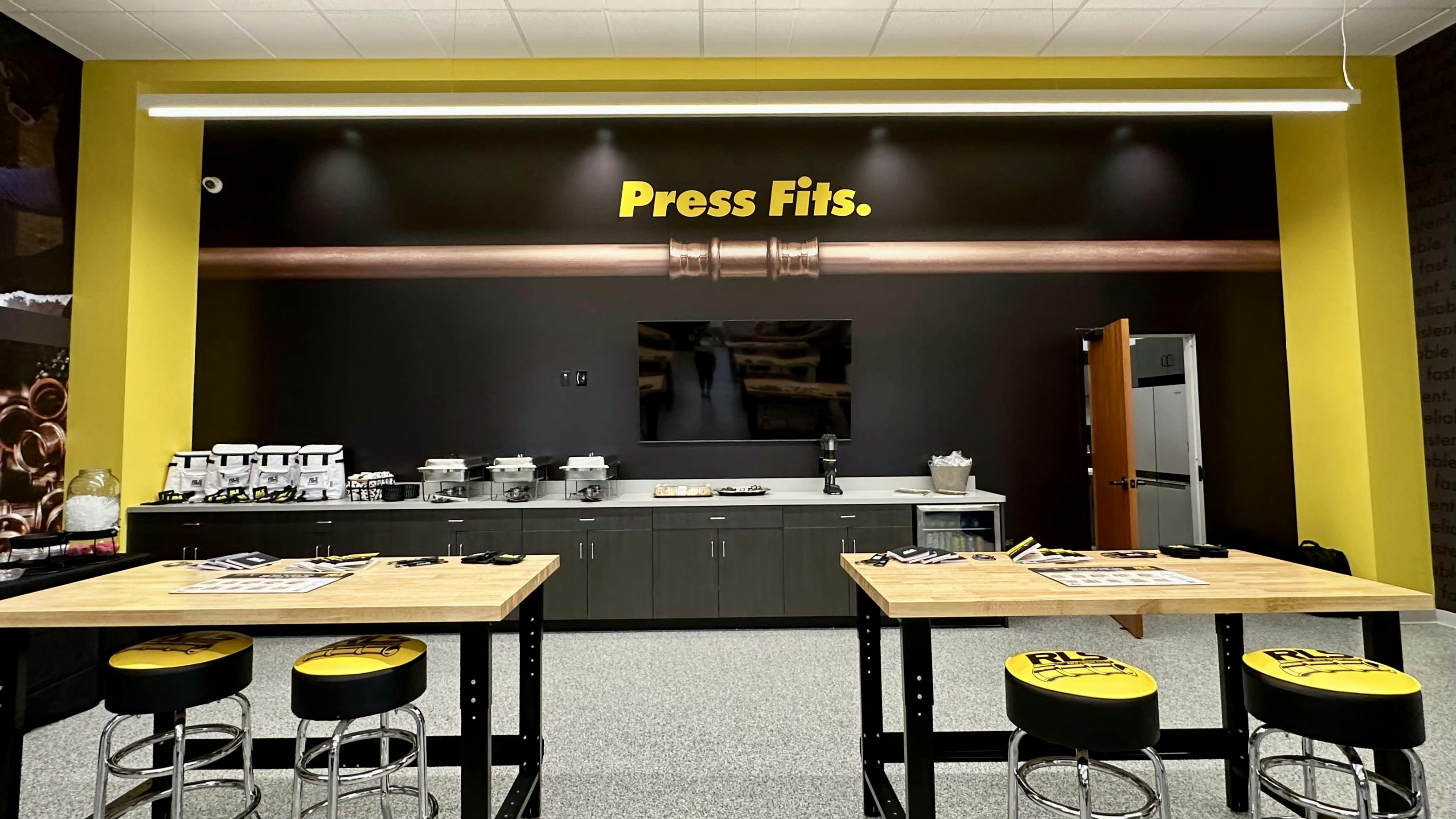 684302560e855286c911315b Rls Trainingcenter 2