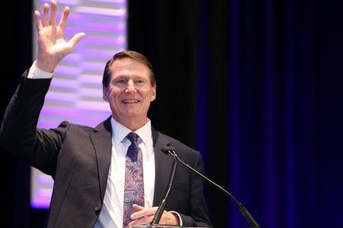 69f34827e02dc4d00bca3293 0428 Jeff